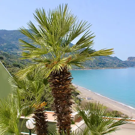 Апартаменты Seaside Oasis Чефалу
