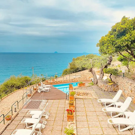 Seaside Oasis Cefalù